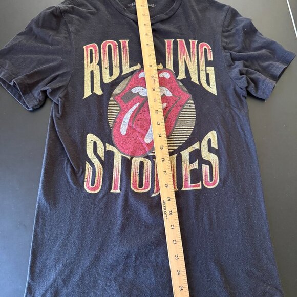 🔥 4 for $20 DEAL 🔥 Rolling Stones | Vintage Style Band T-Shirt | Size S - Picture 7 of 7